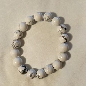 White Semi-precious Natural Gemstone Bracelet